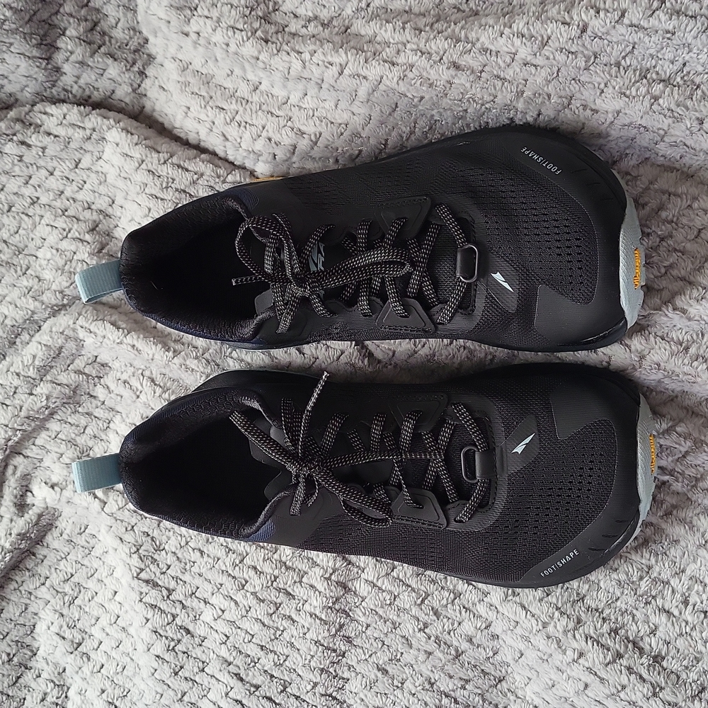 Women's Altra Olympus 4 trail running shoe